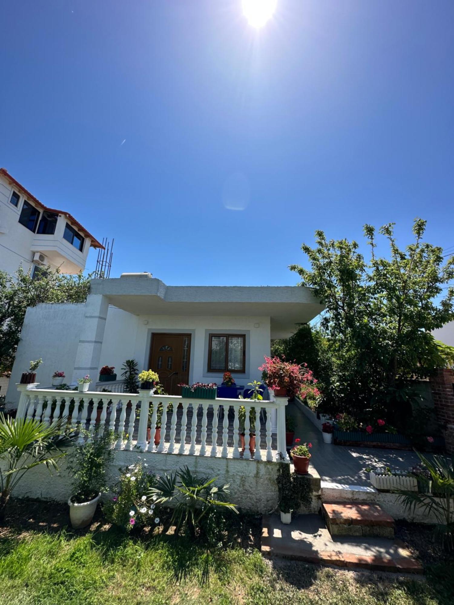 Guesthouse Xhuliano Ksamil Exteriör bild